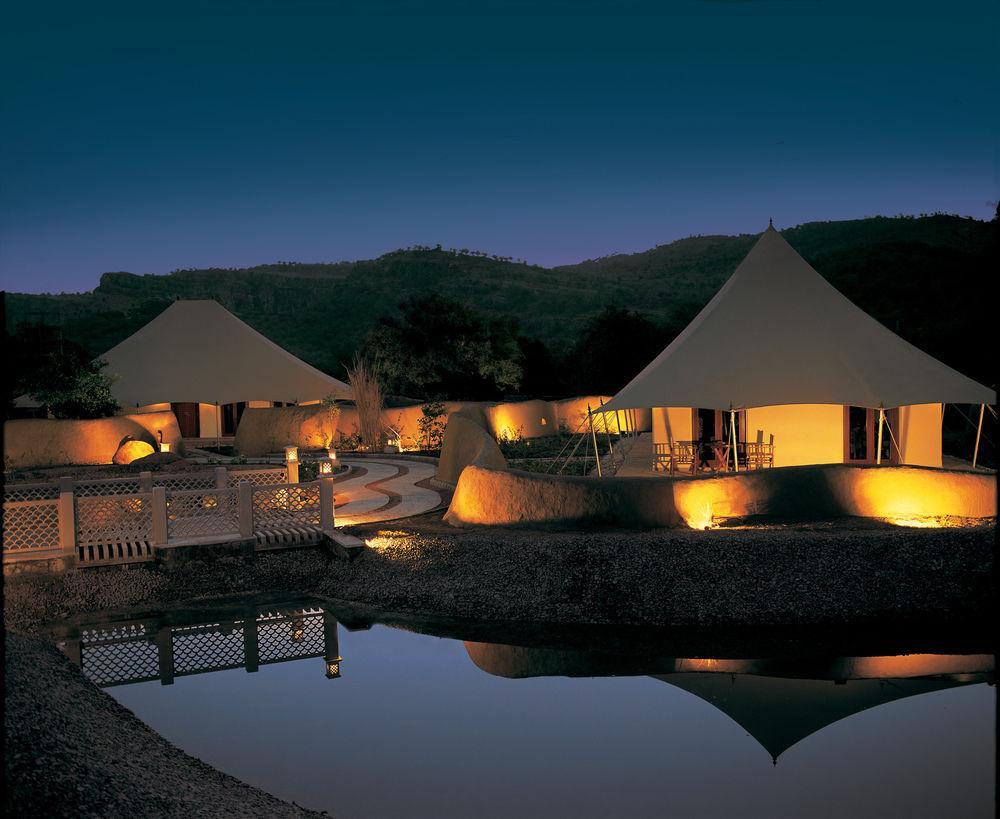 The Oberoi Vanyavilas Wildlife Resort, Ranthambhore Sawai Madhopur Exterior foto